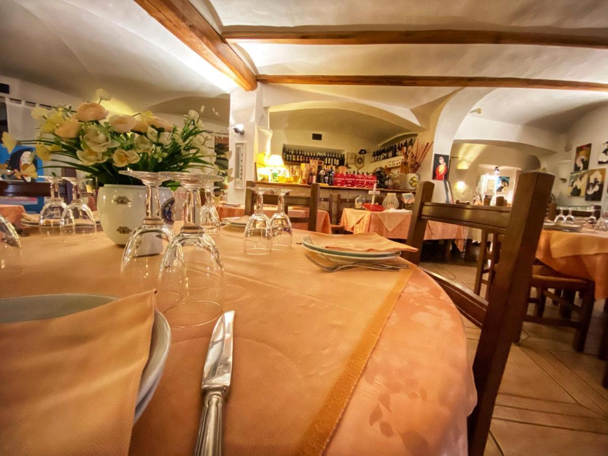 Locanda Tipica Sa Corte أوليينا المظهر الخارجي الصورة