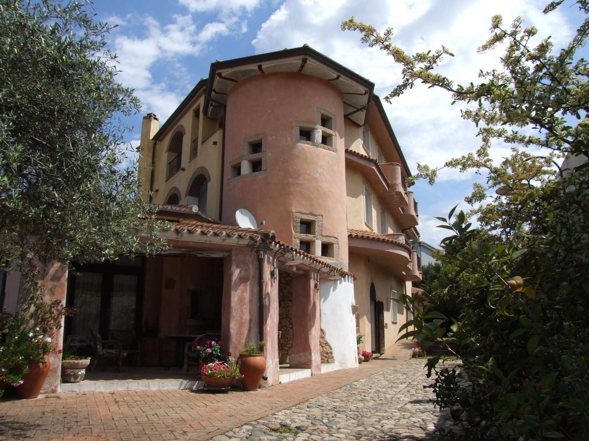 Locanda Tipica Sa Corte أوليينا المظهر الخارجي الصورة