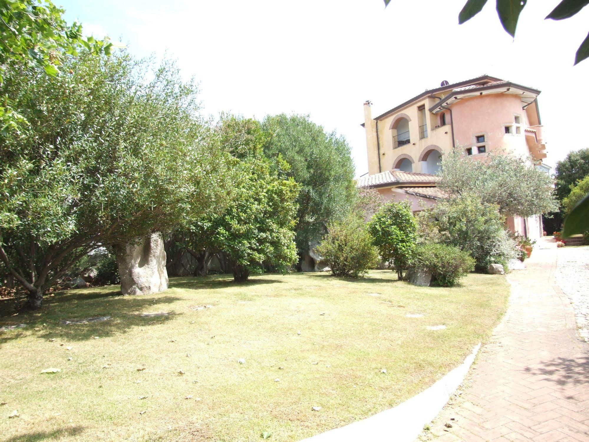 Locanda Tipica Sa Corte أوليينا المظهر الخارجي الصورة
